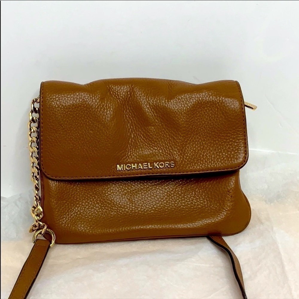 Michael Kors Pebbled Leather Jet Set crossbody